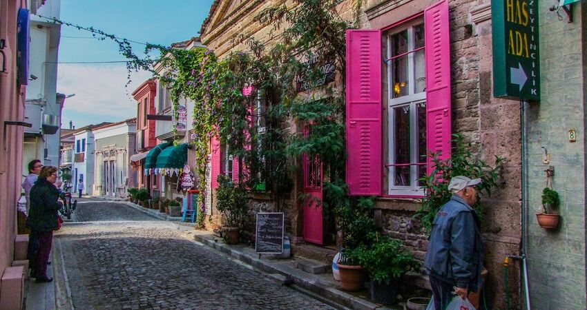 Ramazan Bayramı Özel Gökçeada Bozcaada Assos Ayvalık Turu 2 Gece Otel Konaklamalı