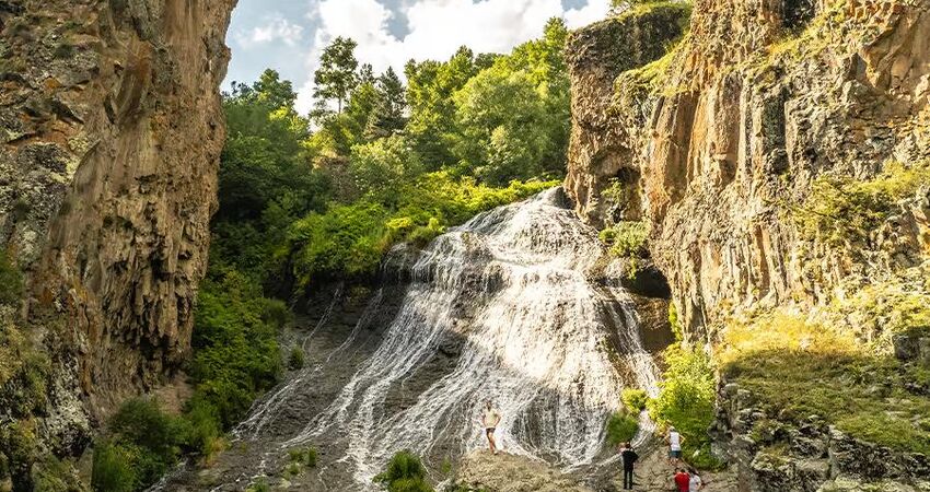 UÇAKLI ERMENİSTAN TURU/5 Gece 6 Gün